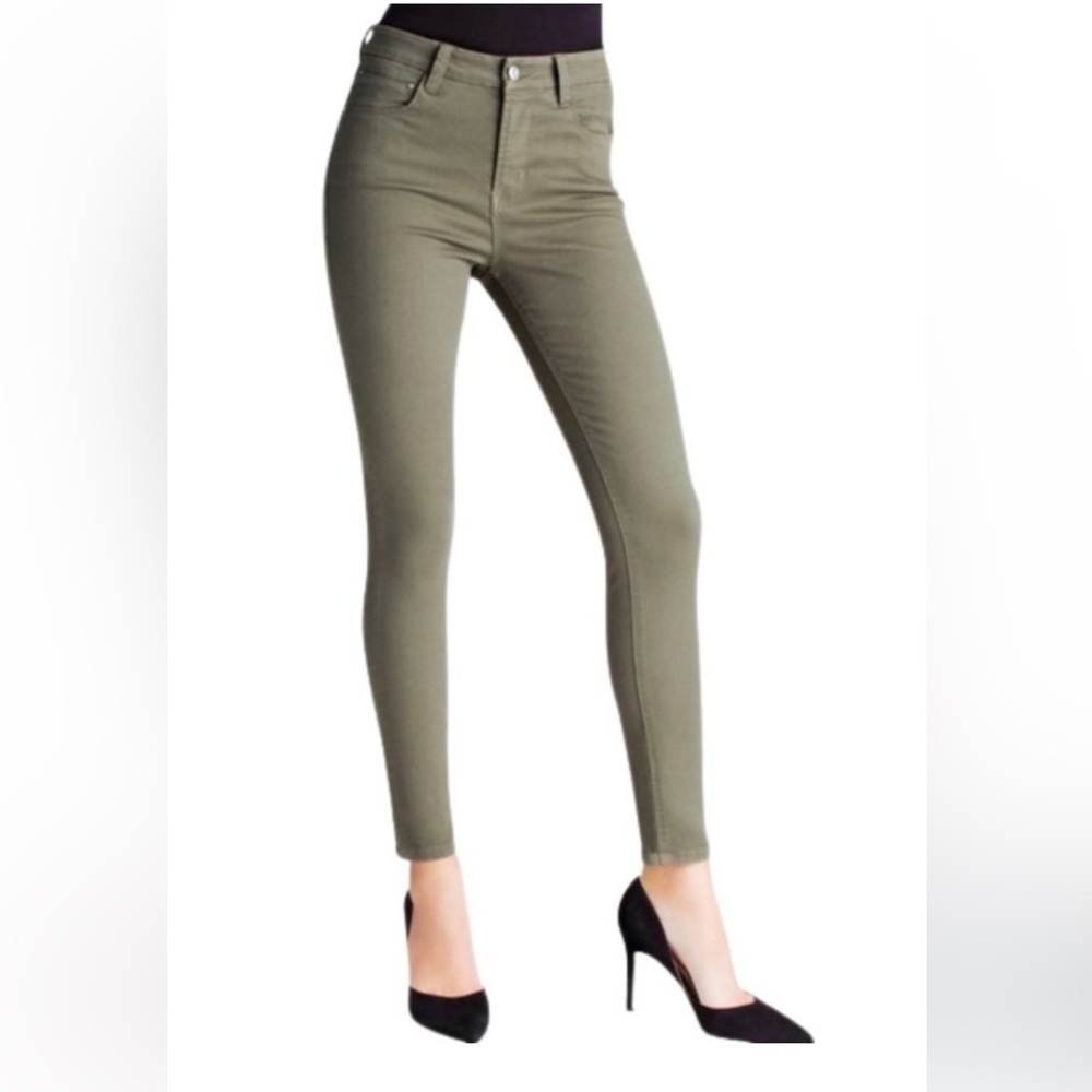 Kensie Knockout Skinny Mid Rise Jean, Olive Green Sz 6 / 28 GUC B87